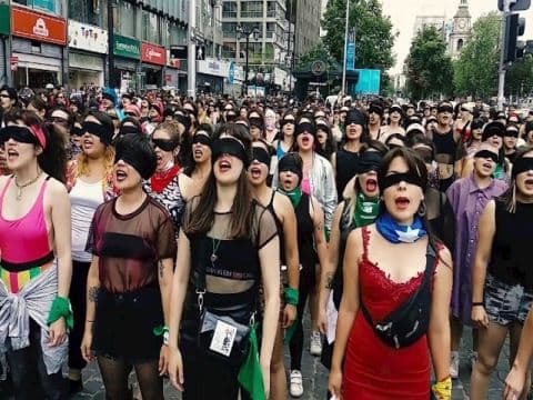 GÜZEL SAÇLI MAHSA'YA